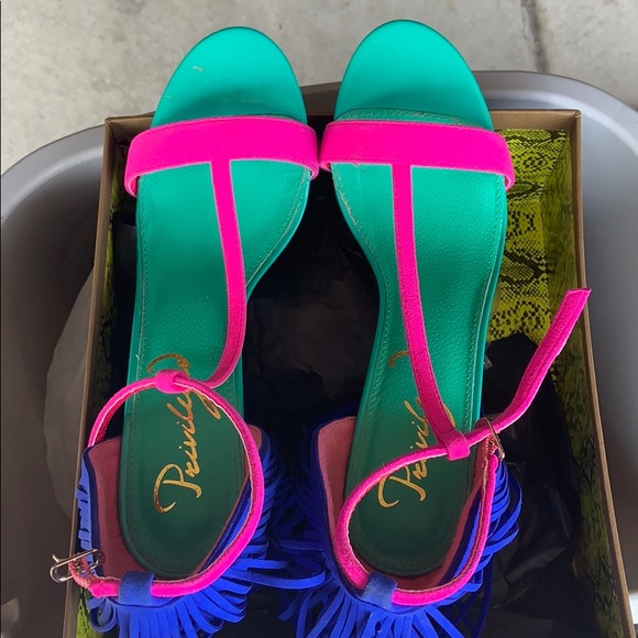 Color block sandal - Picture 2 of 4